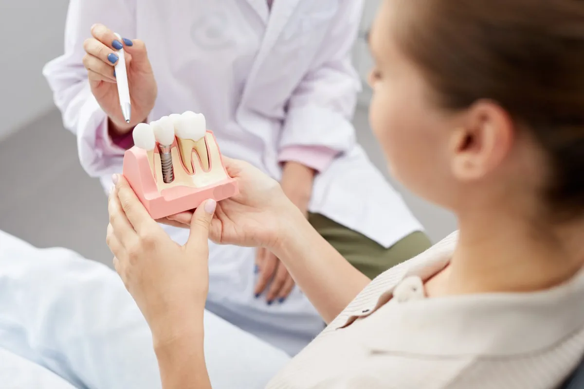 Implanty dentystyczne przy całkowitym bezzębiu